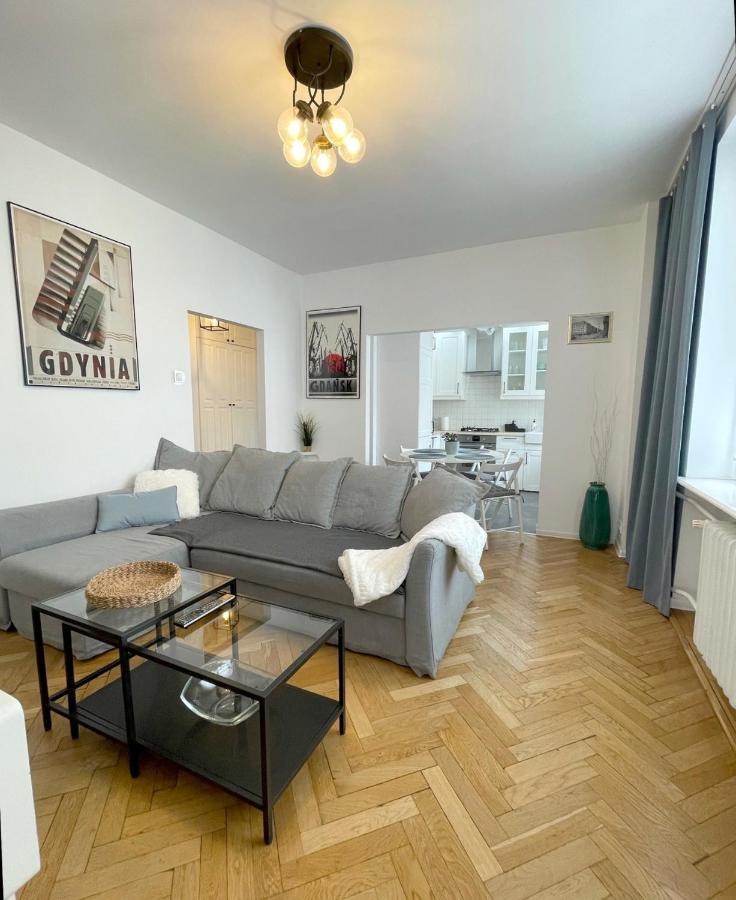 08 Gdynia Centrum - Apartament Mieszkanie Dla 6 Os 외부 사진