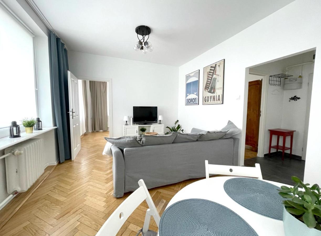 08 Gdynia Centrum - Apartament Mieszkanie Dla 6 Os 외부 사진